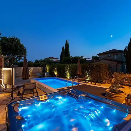Lana With Private Pool & Bbq Villa Sveti Lovreč Pazenatički