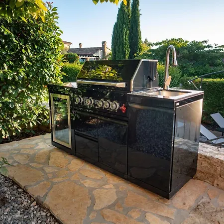 Vila Lana With Private Pool & Bbq *